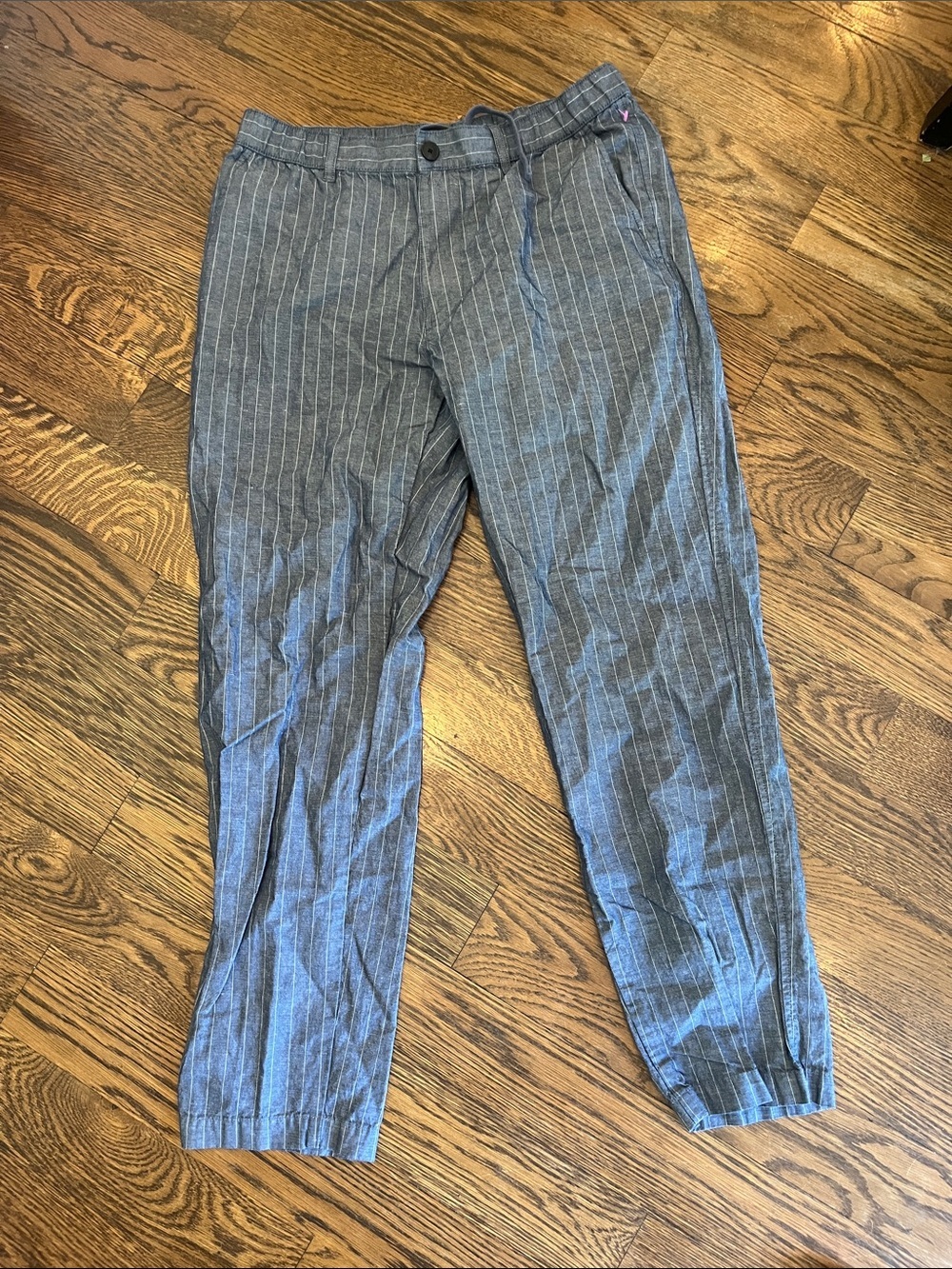 Uniqlo M Gray Pinstripe  Pants